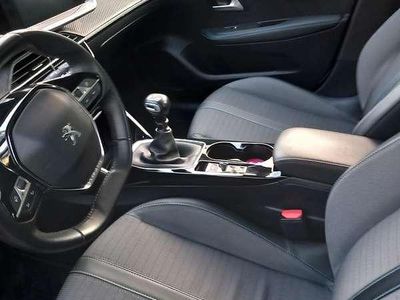 Wit Gebruikt 2020 Peugeot 208 Allure Hatchback | € 13.000 (Eerlijke prijs)