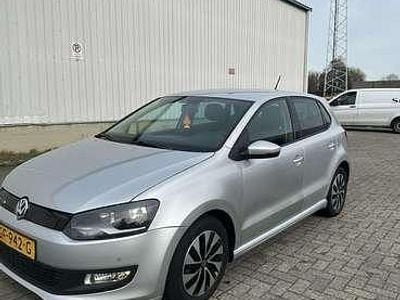 Gebruikt 2015 VW Polo Highline Sedan | € 3.500 (Super prijs)