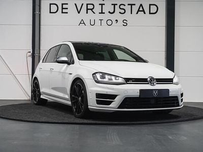 Wit Occasion 2015 VW Golf VII R Hatchback | € 21.950 (Eerlijke prijs)