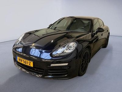 Zwart Gebruikt 2015 Porsche Panamera Hatchback | € 29.900 (Goede deal)