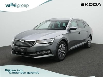 Grijs Occasion 2026 Skoda Superb Business Line Stationwagen | € 34.400 (Super prijs)