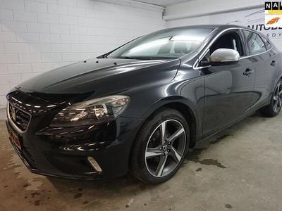 Zwart Gebruikt 2013 Volvo V40 R-Design Hatchback | € 5.650 (Eerlijke prijs)