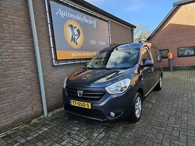 Grijs (metallic) Occasion 2018 Dacia Dokker Lauréate MPV | € 5.742 (Goede deal)