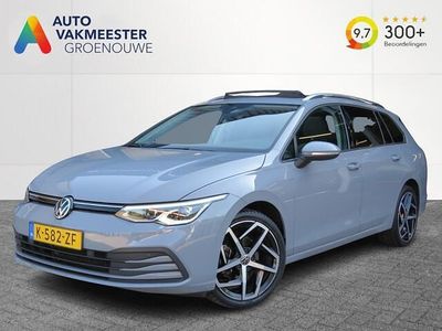 Grijs Gebruikt 2021 VW Golf VIII Life Stationwagen | € 20.645 (Duur)