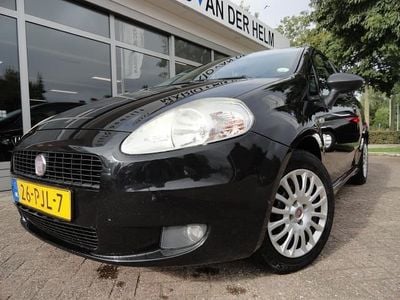 Zwart Gebruikt 2011 Fiat Punto Hatchback | € 1.950 (Iets duurder)