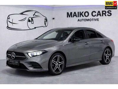 Grijs Occasion 2022 Mercedes A250 AMG line Sedan | € 29.995 (Eerlijke prijs)