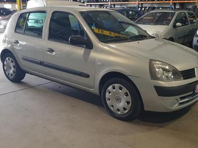 tweedehands Renault Clio II 1.2-16V Authentique Basis