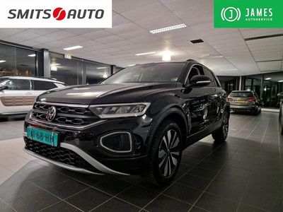 Zwart (metallic) Gebruikt 2025 VW T-Roc Goal SUV | € 27.900 (Goede deal)