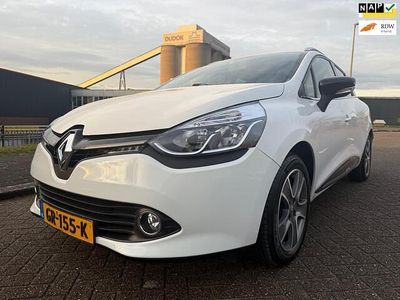 Wit Gebruikt 2015 Renault Clio GrandTour Night&Day Stationwagen | € 5.995 (Eerlijke prijs)