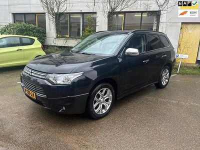 Zwart Occasion 2014 Mitsubishi Outlander P-HEV Instyle SUV | € 11.999 (Eerlijke prijs)