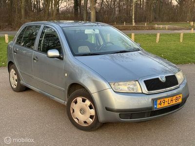 Occasion Skoda Fabia Comfort 68 PK (50 kW) 2003 Grijs Hatchback