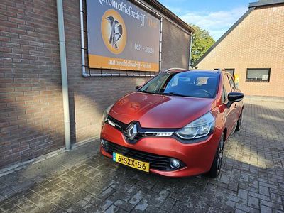 Rood Gebruikt 2014 Renault Clio GrandTour Dynamique Stationwagen | € 6.454 (Eerlijke prijs)