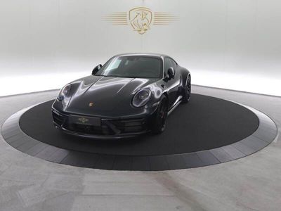 Porsche 911 Carrera 4 GTS