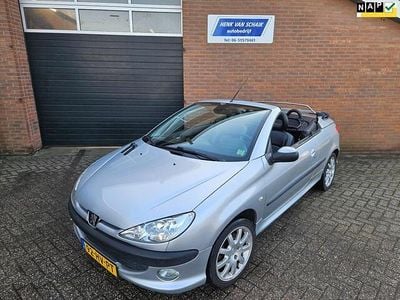 Grijs Occasion 2002 Peugeot 206 CC Cabriolet | € 1.850 (Eerlijke prijs)
