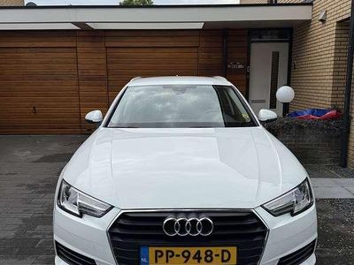 Wit Occasion 2016 Audi A4 Proline Stationwagen | € 15.950 (Duur)