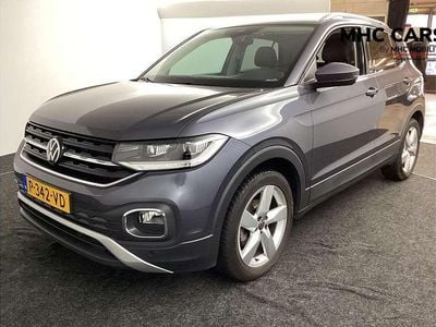Grijs Gebruikt 2022 VW T-Cross Style SUV | € 20.900 (Eerlijke prijs)