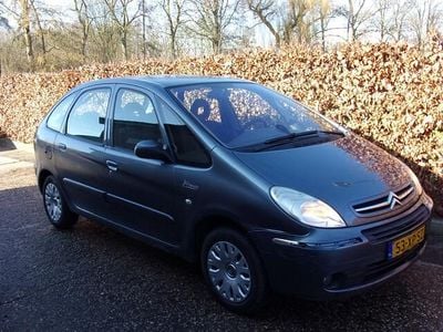 Occasion Citroën Xsara Picasso 109 PK (80 kW) 2007 Grijs MPV
