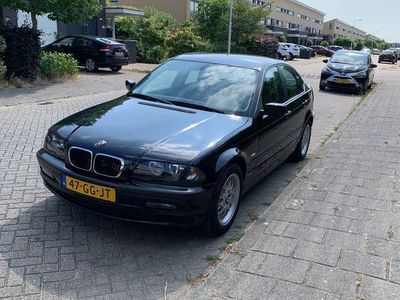 tweedehands BMW 318 i Executive