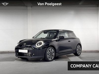 Zwart Nieuw 2025 Mini Cooper Classic Hatchback | € 34.700 (Iets duurder)