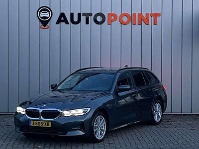 Grijs Gebruikt 2020 BMW 330e Luxury Line Stationwagen | € 21.489 (Goede deal)
