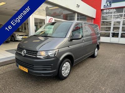 tweedehands VW Transporter 2.0 TDI L1H1 Comfortline - 1e eigenaar / 3- Zitplaatsen / Airco / Cruise control / Airco / Zijschuifdeur rechts.