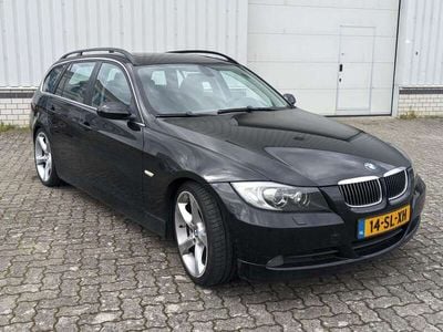 BMW 325