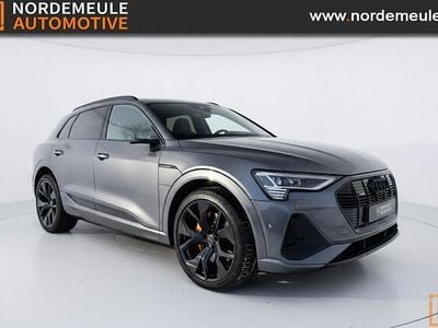 Grijs Occasion 2020 Audi e-tron S-Line SUV | € 26.900 (Goede deal)