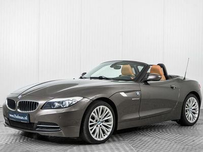 Bruin (metallic) Occasion 2011 BMW Z4 Executive Cabriolet | € 22.900 (Duur)