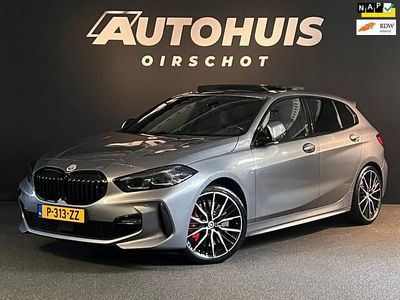 Occasion BMW 120 Executive 178 PK (130 kW) 2022 Grijs (metallic) Hatchback
