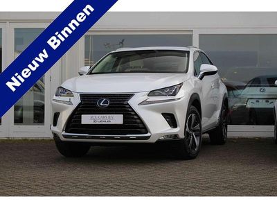 Wit (metallic) Occasion 2020 Lexus NX300h President Line SUV | € 37.960 (Eerlijke prijs)