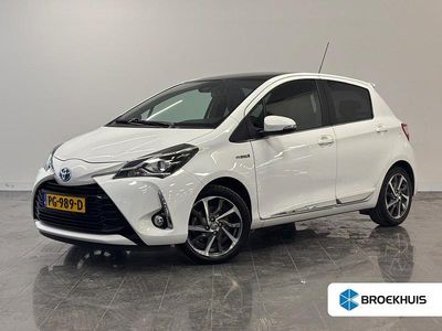Wit Occasion 2017 Toyota Yaris Premium Hatchback | € 15.950 (Eerlijke prijs)