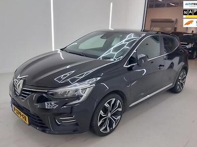 Occasion Renault Clio V Intens 91 PK (66 kW) 2022 Zwart (metallic) Hatchback