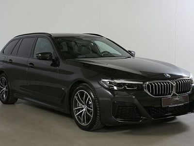 tweedehands BMW 530 5-SERIE Touring iA M-SPORT ** LED, NAVI+, HuD, PANORAMA, ACC, SHADOW, MEMORY, ADAPT. ONDERST. ** Ex. -AG ** ** INFORMEER OOK NAAR ONZE AANTREKKELIJKE FINANCIAL-LEASE TARIEVEN **