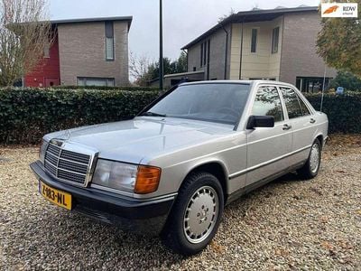 Grijs Gebruikt 1983 Mercedes 190 Sedan | € 9.775
