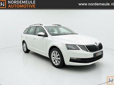 Wit Occasion 2018 Skoda Octavia Stationwagen | € 13.900 (Eerlijke prijs)
