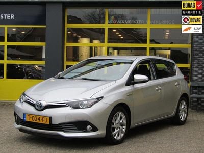 Grijs Occasion 2024 Toyota Auris Business Edition Hatchback | € 13.900 (Goede deal)