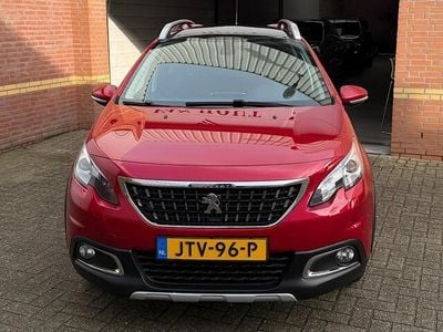 Rood Occasion 2017 Peugeot 2008 Allure SUV | € 11.200 (Eerlijke prijs)
