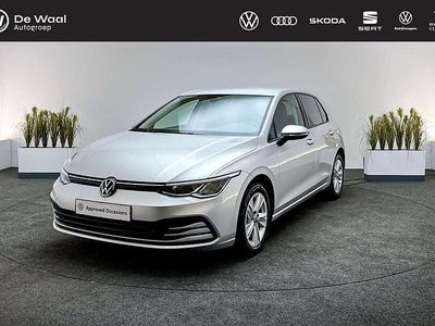 Reflex silver Occasion 2023 VW Golf VIII Business Hatchback | € 22.400 (Eerlijke prijs)