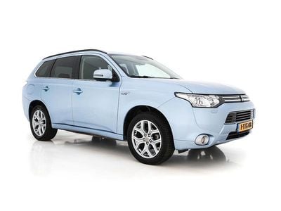 Occasion Mitsubishi Outlander P-HEV Edition 121 PK (88 kW) 2014 Blauw (metallic) SUV