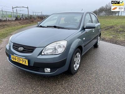 Occasion Kia Rio 97 PK (71 kW) 2008 Grijs Hatchback