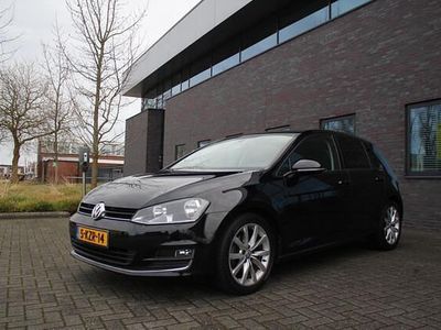 Zwart Occasion 2013 VW Golf VII Highline Hatchback | € 9.999 (Iets duurder)