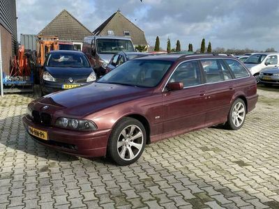 BMW 525