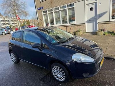 Blauw Occasion 2009 Fiat Punto Active Hatchback | € 1.490 (Goede deal)