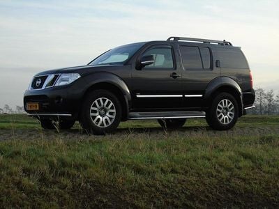 Zwart Gebruikt 2012 Nissan Pathfinder SUV | € 15.450