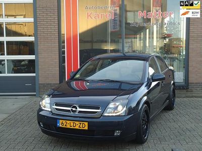 Blauw (metallic) Gebruikt 2002 Opel Vectra Comfort Sedan | € 1.695 (Iets duurder)