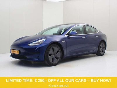Blauw Occasion 2020 Tesla Model 3 Standard Range Sedan | € 18.400 (Eerlijke prijs)