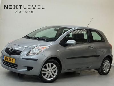 Occasion Toyota Yaris Sol 87 PK (63 kW) 2006 Grijs Hatchback