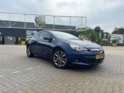Opel Astra GTC
