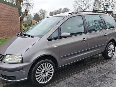 Grijs (metallic) Gebruikt 2003 Seat Alhambra MPV | € 1.950 (Duur)