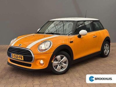 Occasion Mini Cooper Chili 136 PK (100 kW) 2016 Geel Hatchback